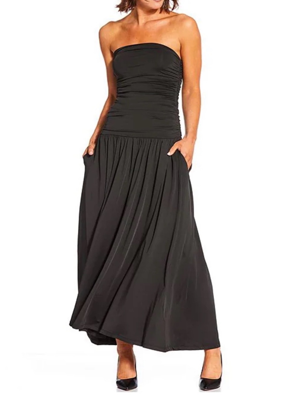 Elegant Strapless Black Maxi Dress with Ruched Bodice